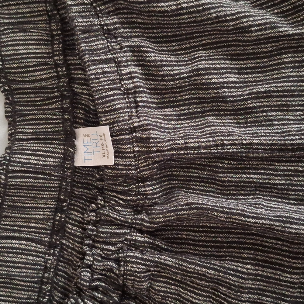 Used linen shorts - Picture 4 of 5